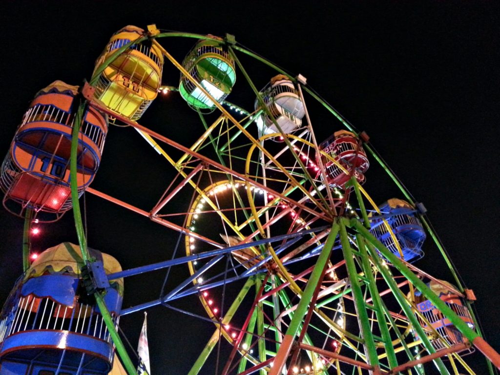 Serunya Kerlap kerlip Permainan di Pasar Malam Nostalgia 